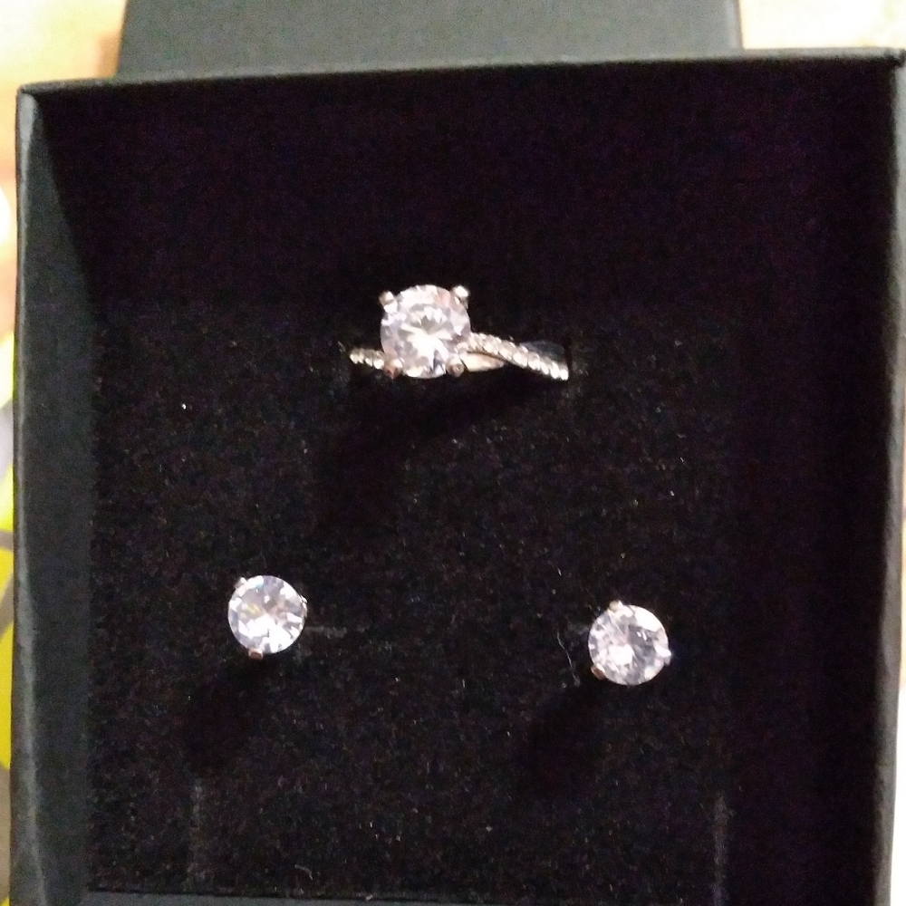 Sterling silver S925 earrings & ring